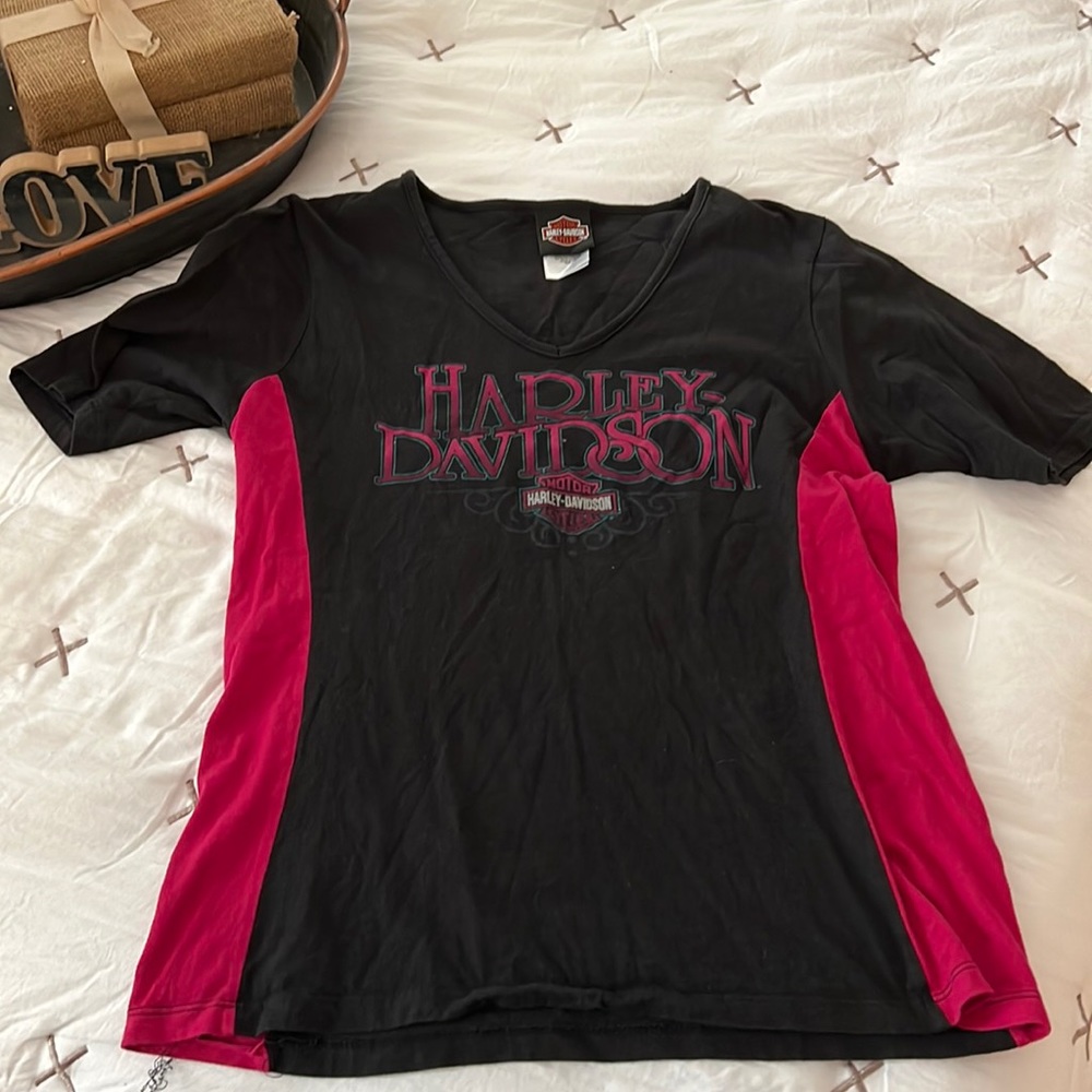 Harley Davidson V Neck T shirt.  Size L
